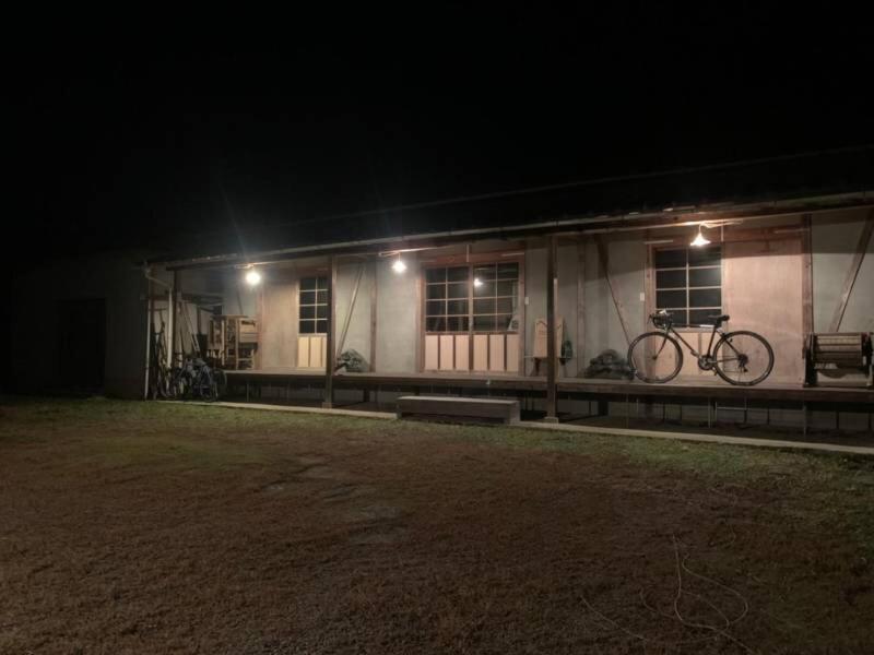 מיושי 四国旅行のhub拠点 古民家ゲストハウス Heso Camp מראה חיצוני תמונה