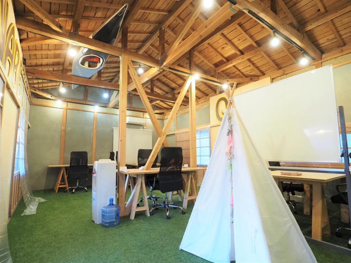 מיושי 四国旅行のhub拠点 古民家ゲストハウス Heso Camp מראה חיצוני תמונה