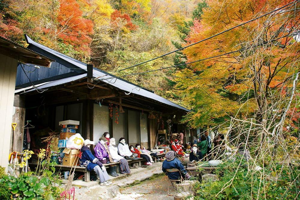 מיושי 四国旅行のhub拠点 古民家ゲストハウス Heso Camp מראה חיצוני תמונה